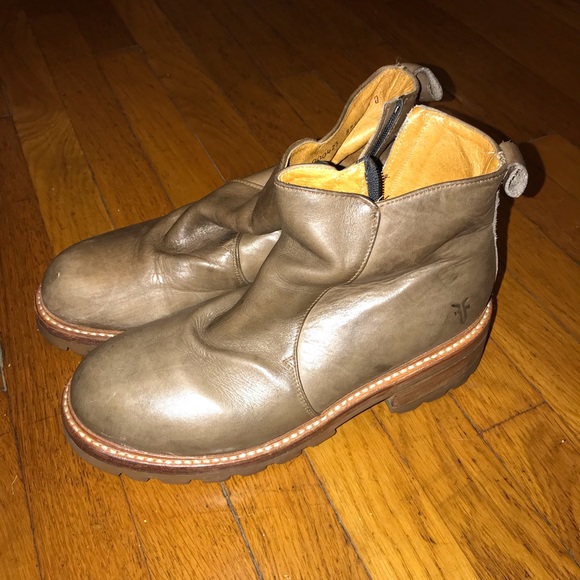 Frye Other - Frye boots in olive green